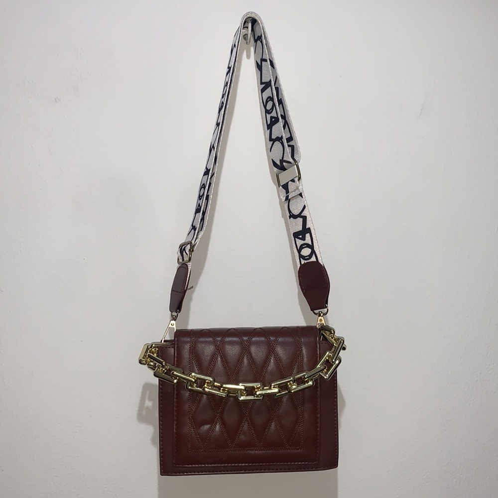 Brown sling bag with removable chain and strap - Picture 4 of 5